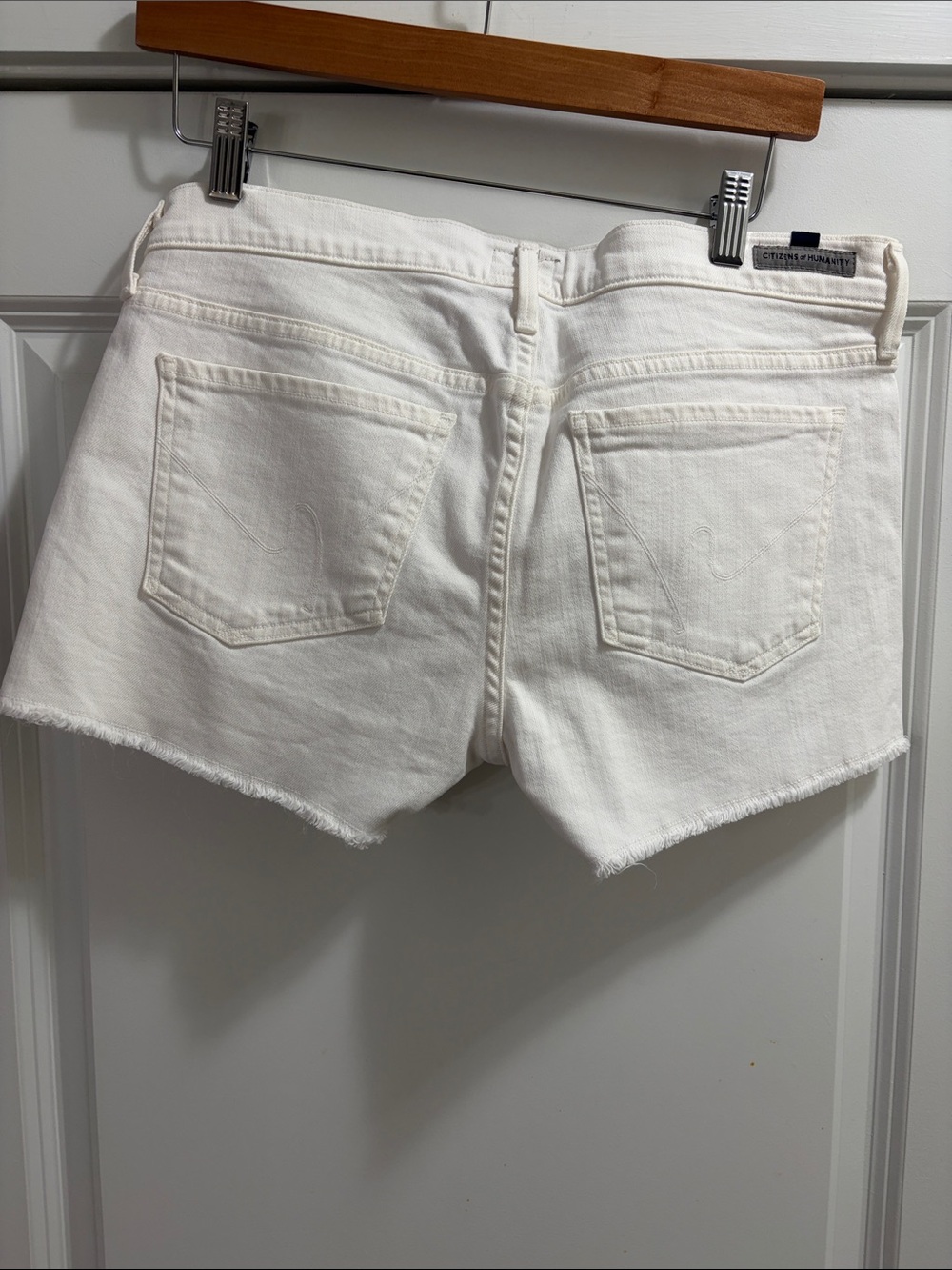 Citizens Of Humanity White Denim Frayed Cutoff Shorts sz 30 - Picture 3 of 8
